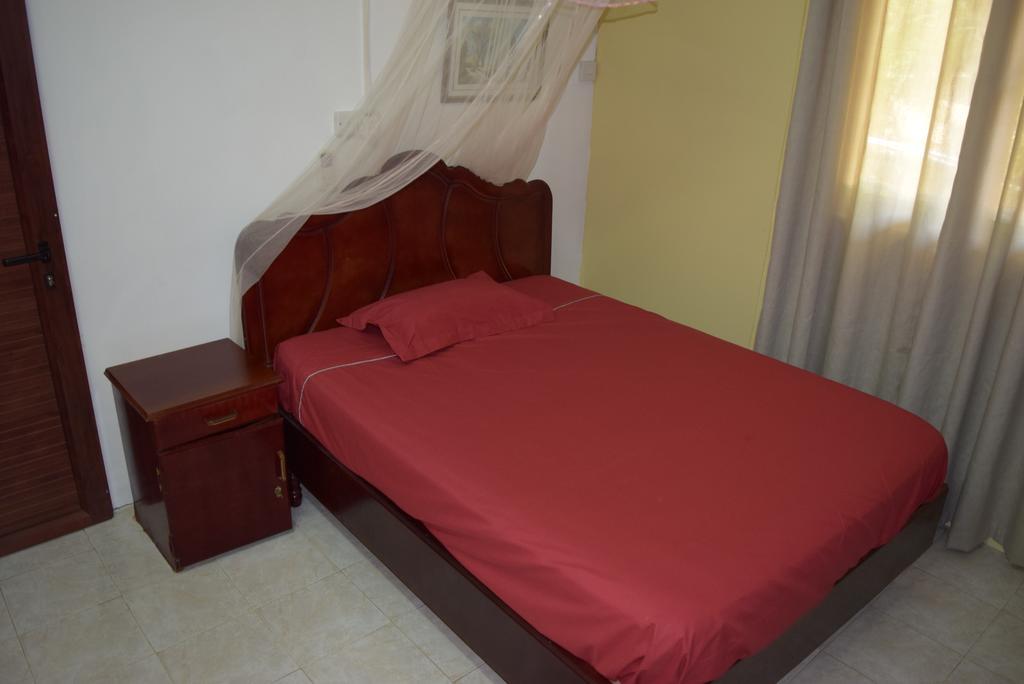 Mauri Holidays 'Budgeted Apartment' La Gaulette Oda fotoğraf