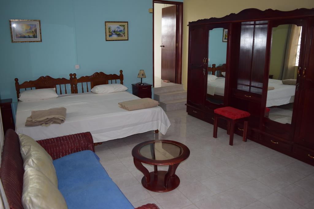 Mauri Holidays 'Budgeted Apartment' La Gaulette Oda fotoğraf
